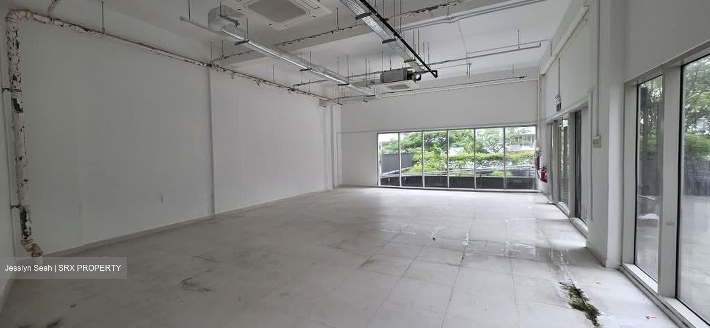 eCO (D16), Shop House #559409491